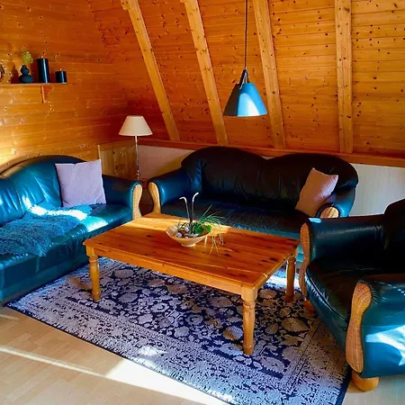 Prázdninový dům Komfortabeles-finnhuetten-ferienhaus-im-fischerdorf-freest *